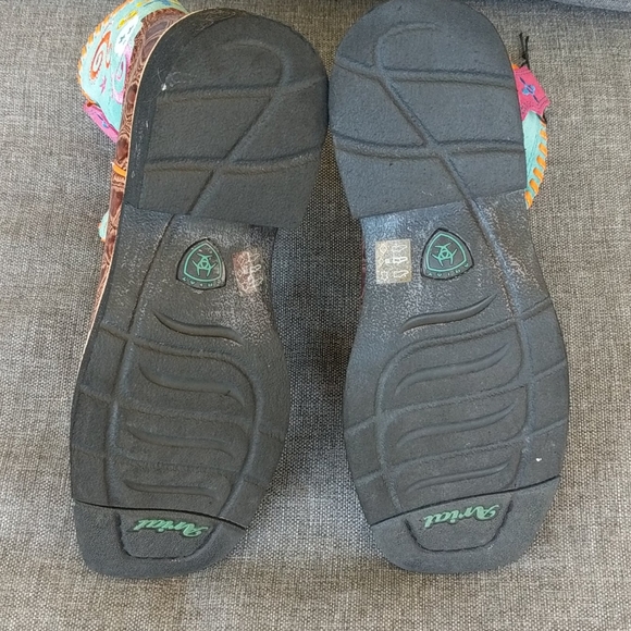 Ariat  sugar skull boot - Picture 3 of 10